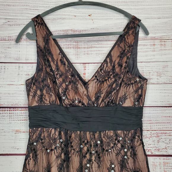 Deep V Sleeveless Black Lace Fairygrunge Dress Size 8 Lined Glam Witchy Sequin - Picture 3 of 15